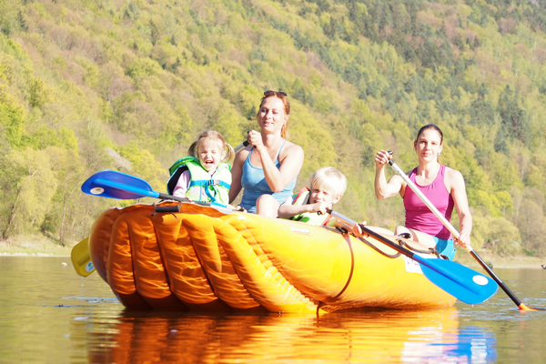 Raft on the Elbe? Good idea! Whether you are a family, party or team, you will enjoy a boating weekend on the Elbe. Stay and equip we will lend you.